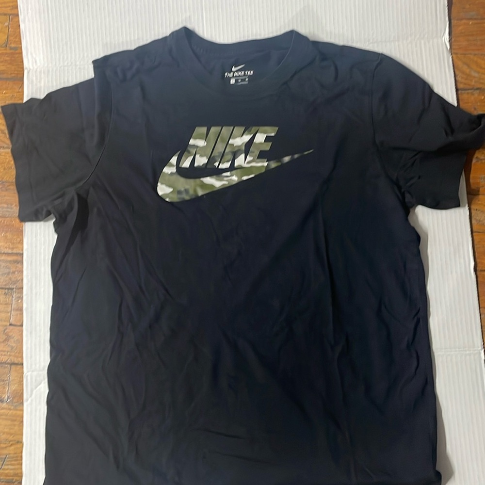 Nike Camo tshirt